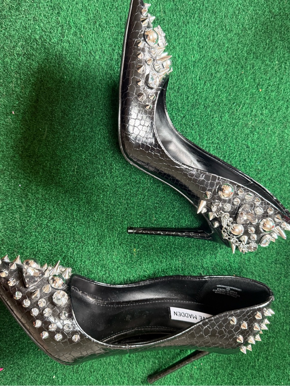 Steve Madden Veronika Black Spike Embellished Pointed Pump SIZE 10 - Picture 7 of 9